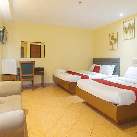 Reddoorz At Comfy Inn Ermita Manila Zewnętrze zdjęcie