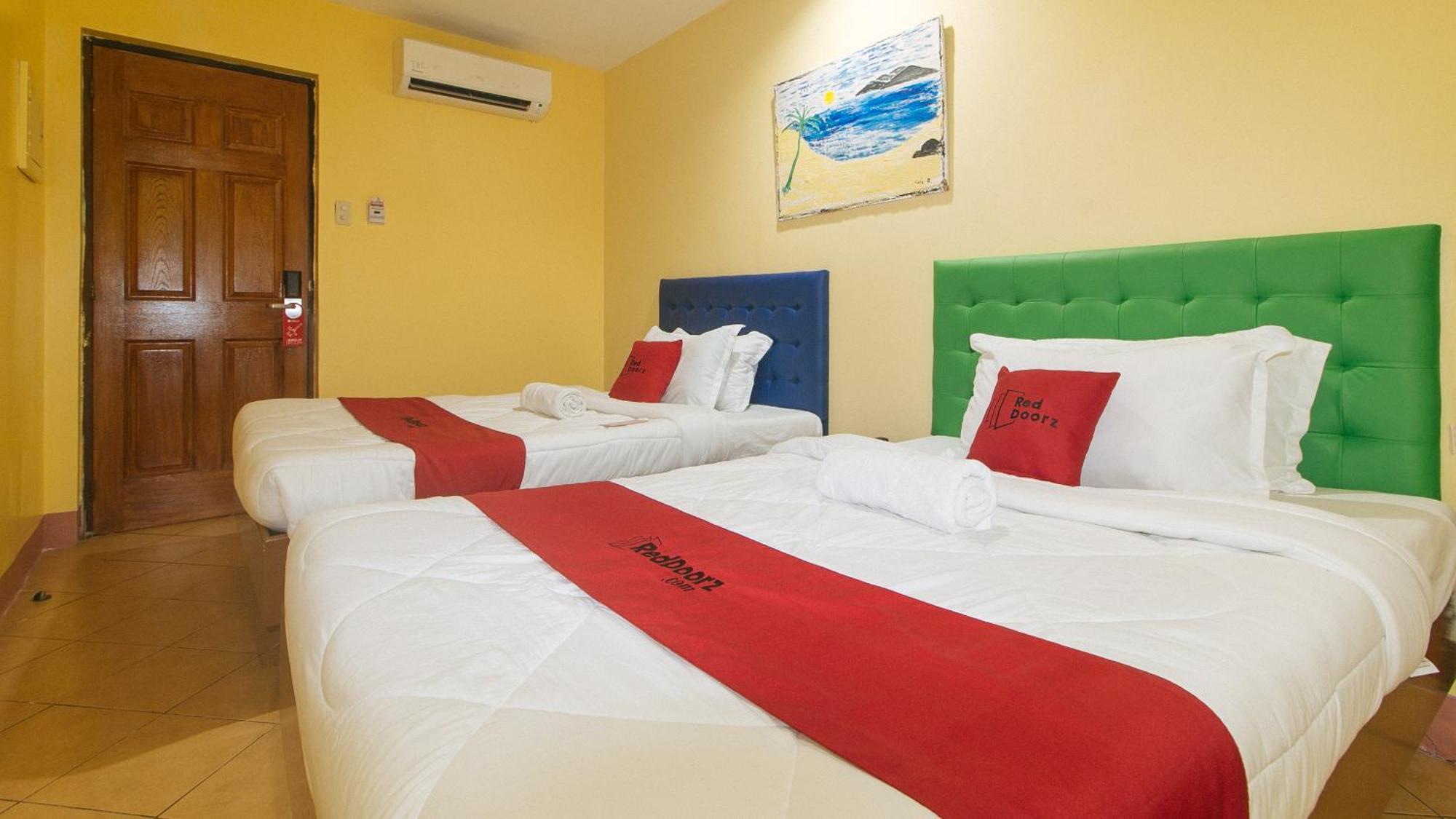 Reddoorz At Comfy Inn Ermita Manila Zewnętrze zdjęcie