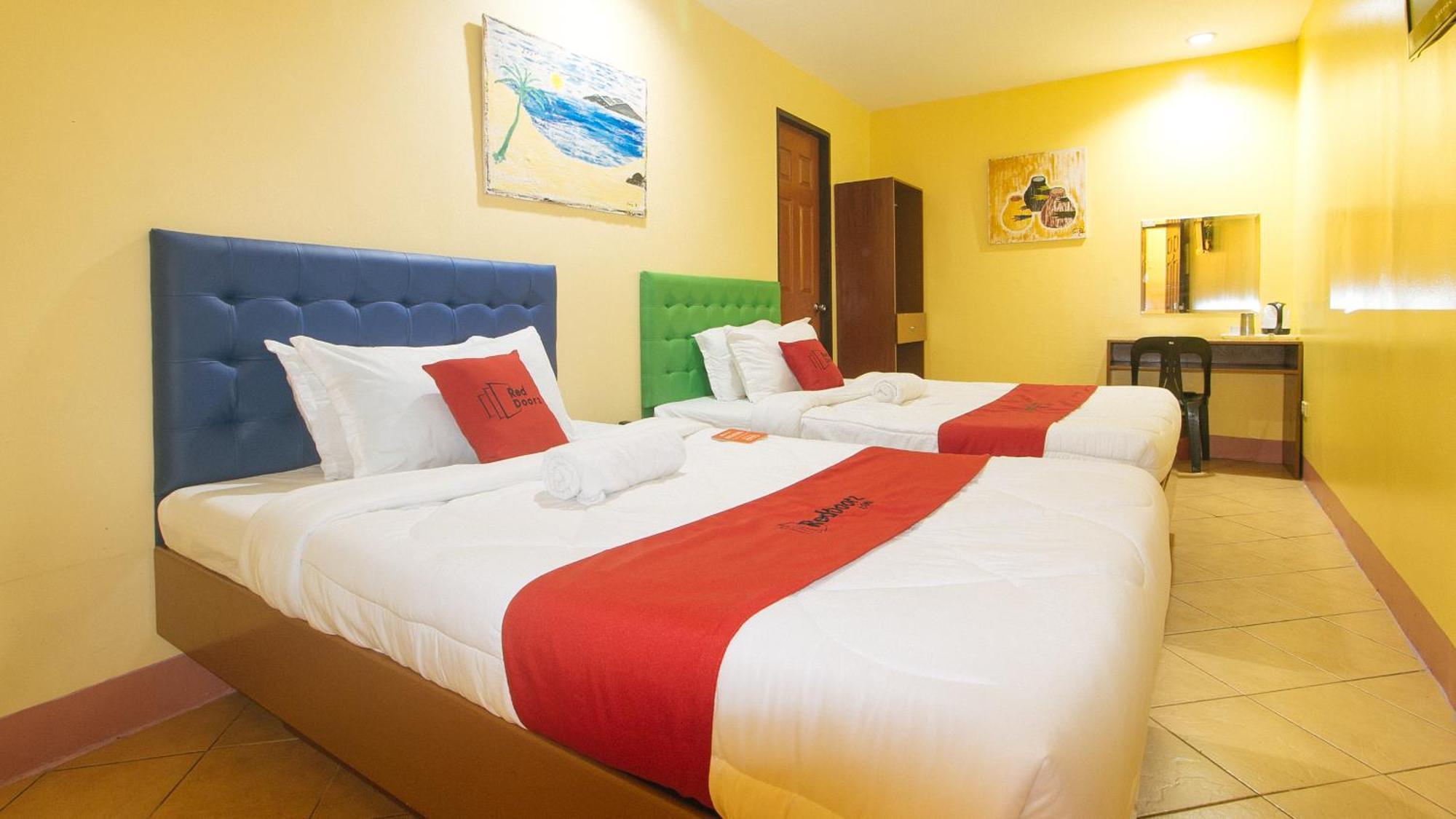 Reddoorz At Comfy Inn Ermita Manila Zewnętrze zdjęcie