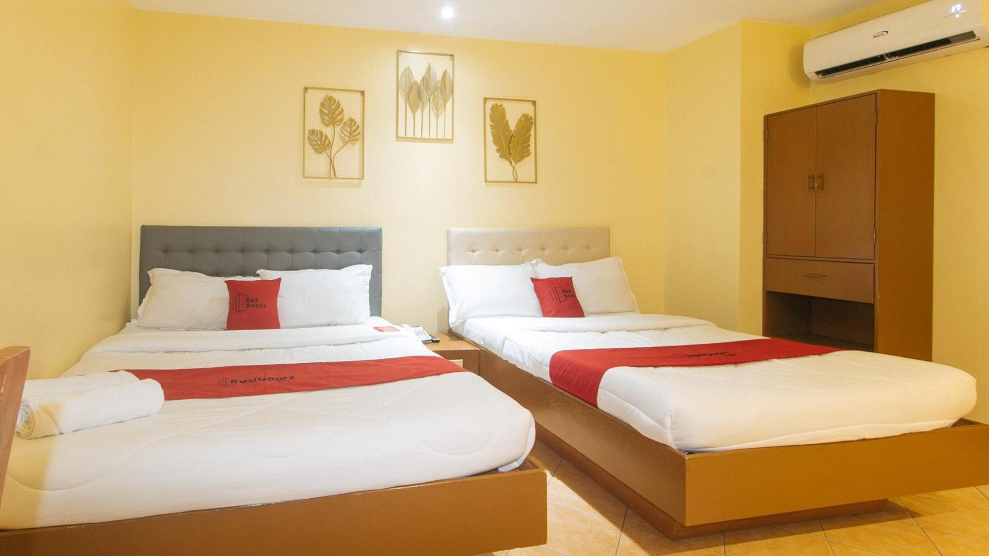 Reddoorz At Comfy Inn Ermita Manila Zewnętrze zdjęcie