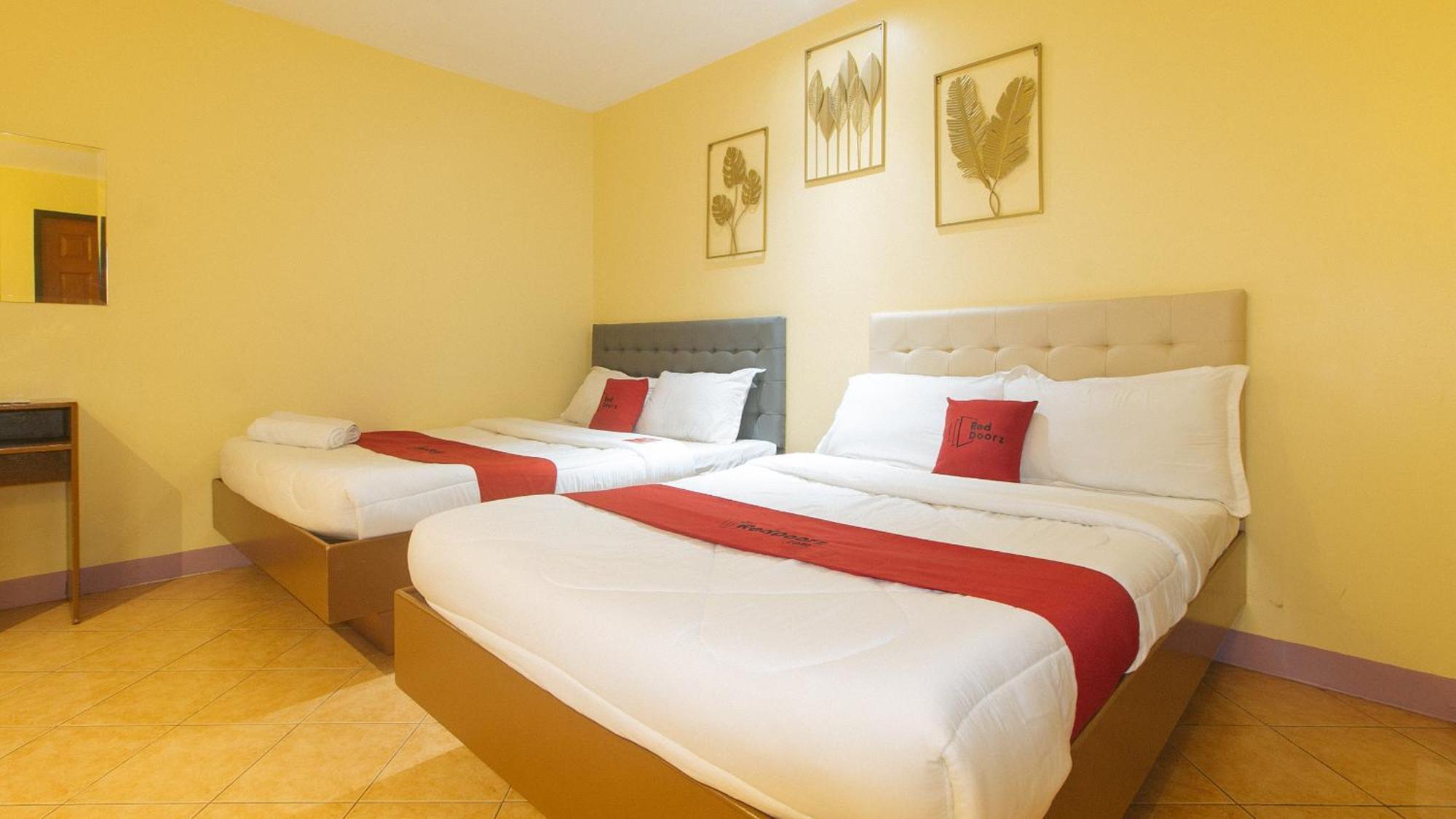 Reddoorz At Comfy Inn Ermita Manila Zewnętrze zdjęcie
