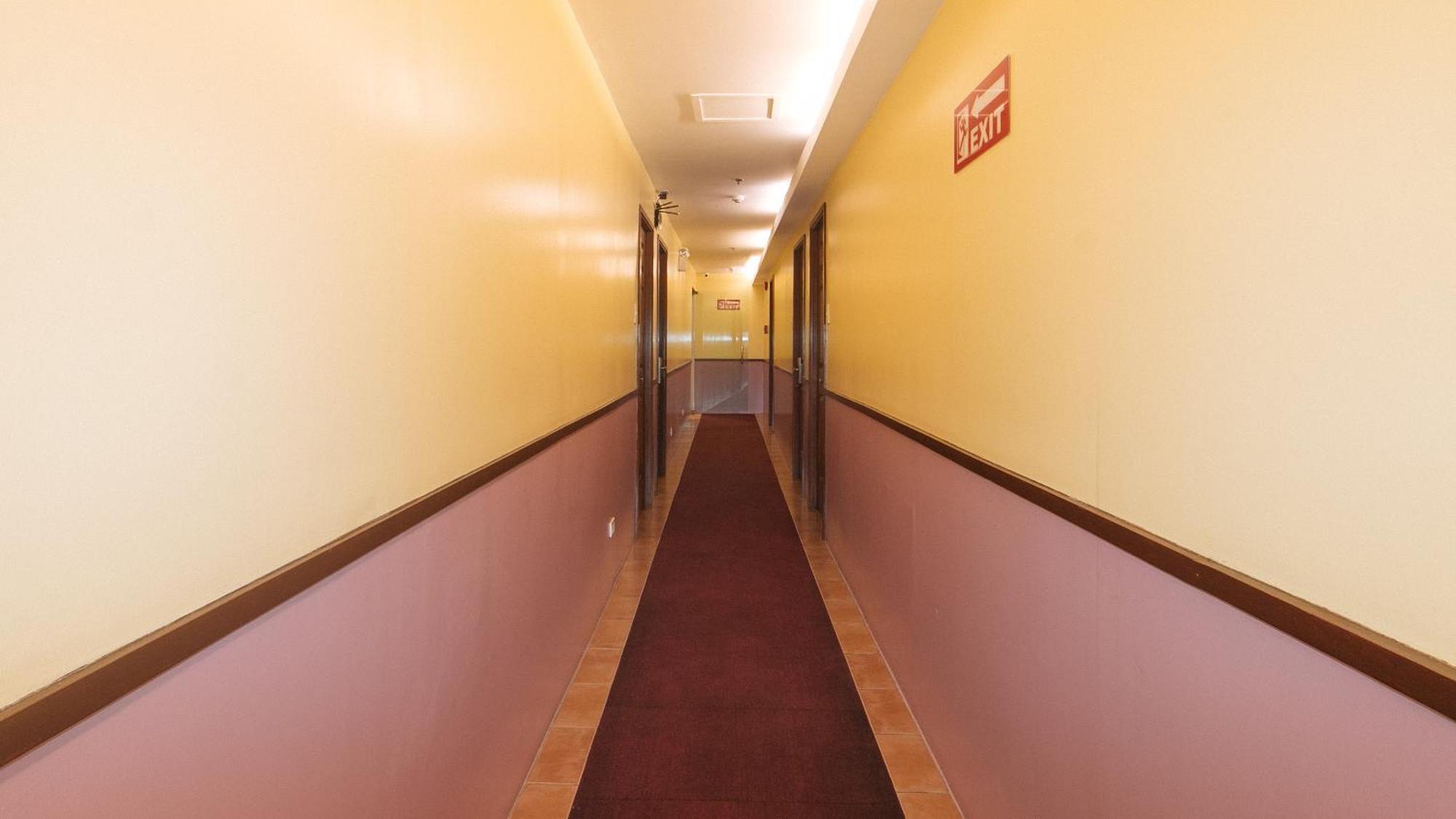 Reddoorz At Comfy Inn Ermita Manila Zewnętrze zdjęcie